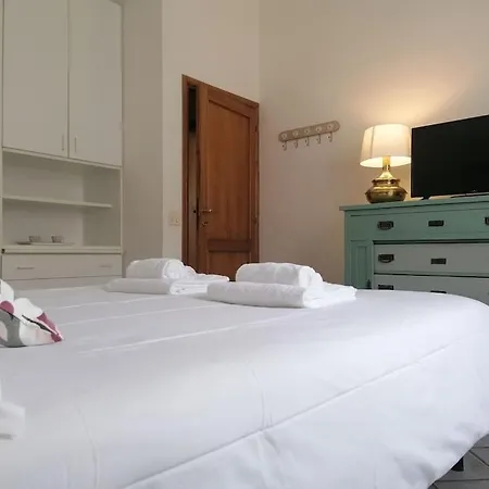 Casa Clori - 4 Posti Letto A Due Passi Dal Duomo Apartment